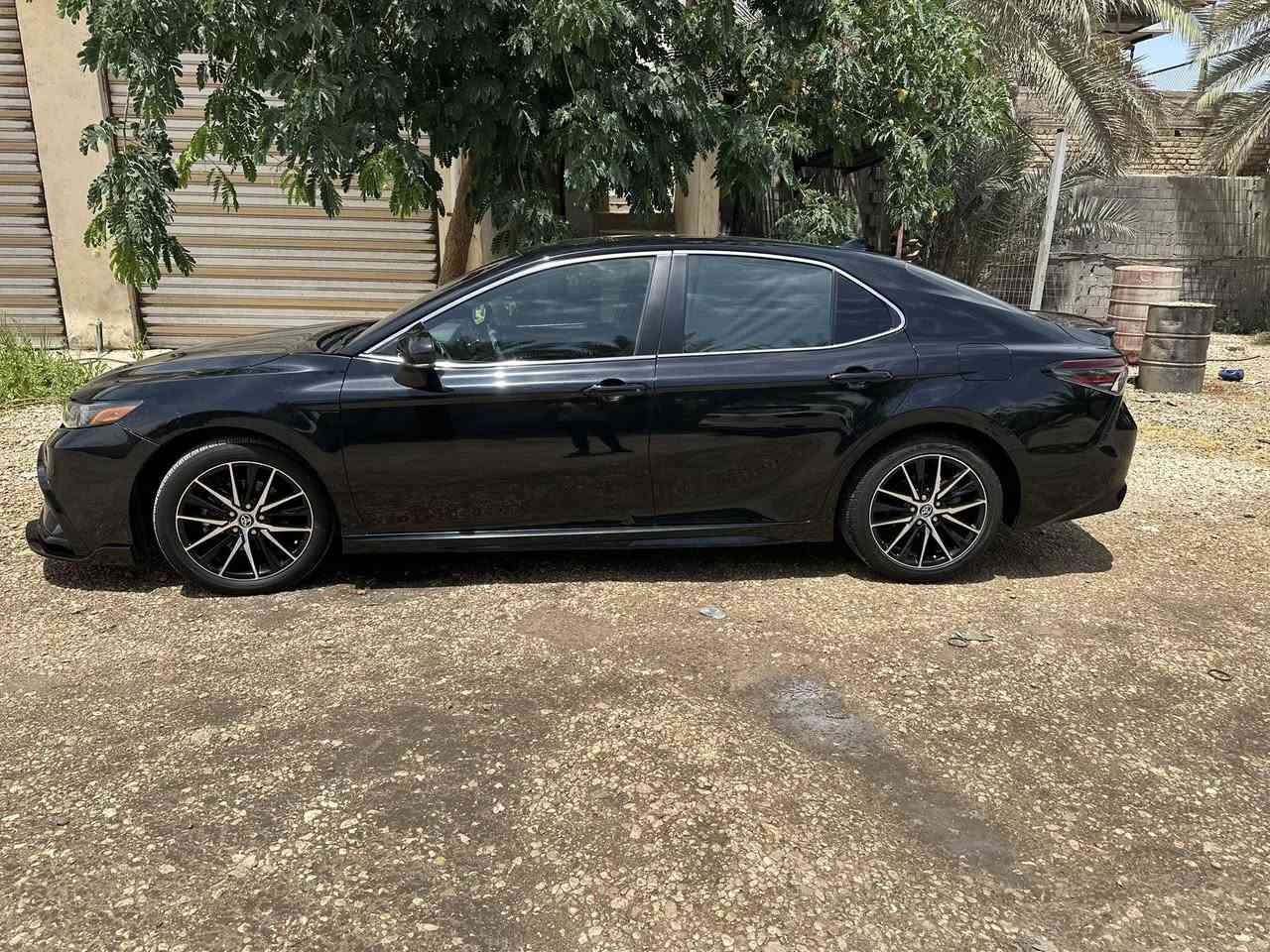 السلام عليكم
تيوتا___ كامري
مديل ____٢٠٢٤____Se
وارد امريكي 
بدون رقم فحص موقت 
ترقم جميع المحافظات بسمي
موصفات معروفه
سبورت سيارة 🚗 شفتات
كوشنات جلد كهربائي
كامره رادار

حادثه تبديل بنيد فقط
وجاملغ بارد
وباب صبغ نص
ارباك دركة وبرده فقط
وبيه شخط إصبع بل جامع الخلفي
السعر175 وبيه مجال ابيع مستعجل
***********
