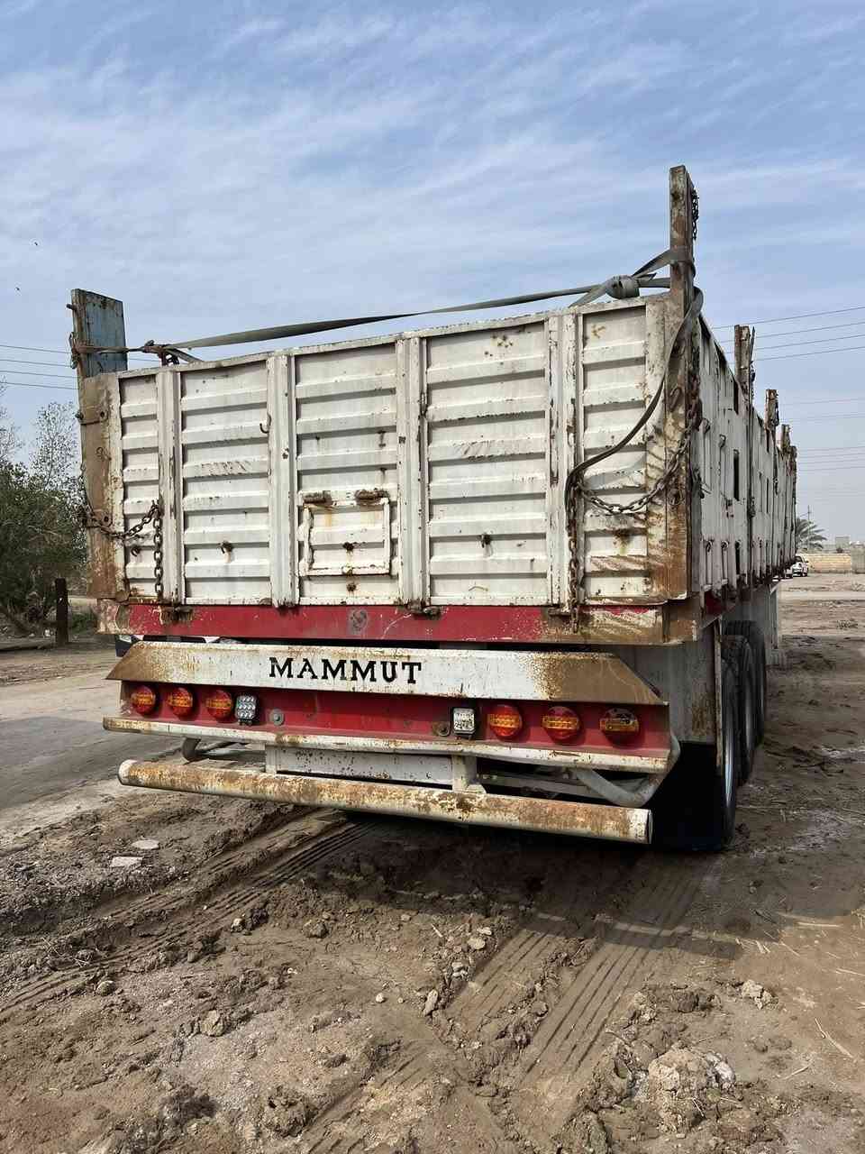 السلام عليكم عربانه للبيع طول 12 وربع مكفوله كفاله عامه للاستفسار اكثر ع الرقم ***********
