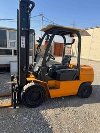 رافعة شوكية • ٣.٥ طن • ٢٠١٣