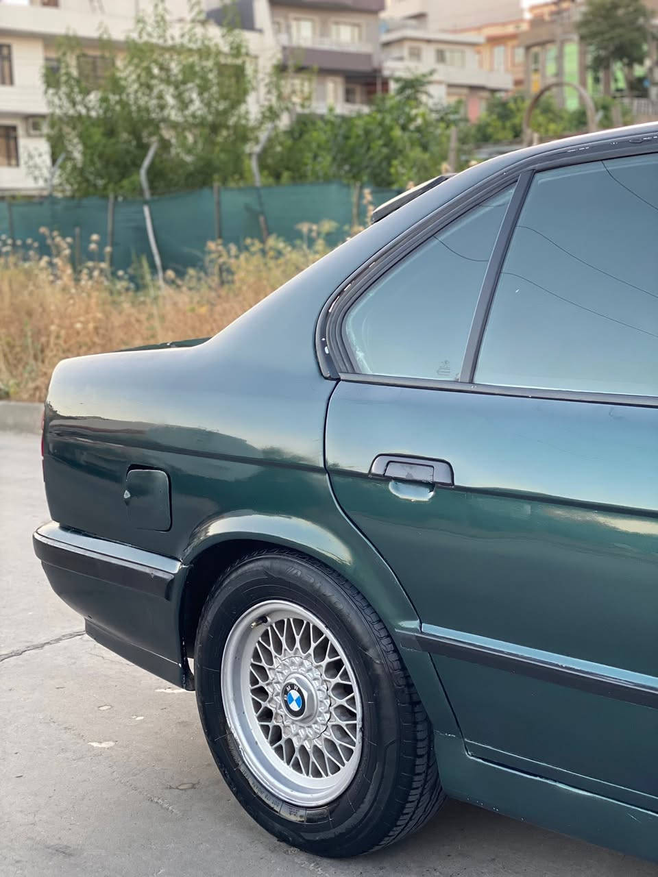 ە ناوی خوا
ئەم bmw هەیە بۆ فرۆشتن 
ئاڕم پلاستیكی سلێمانی ئاڕم ئەوەلیات مووس و بڕاوە بەشەرت گێر و مەكینەی بەشەرت مەكینەی ٥٢٠ ی گێڕ عادیە سەیارەكە جایزە فوول مواسەفات بەس گێری عادیە لایت ئەلقە و عەدەسەیە دەعامێكانی m كوشن جلدە سەیارەكە ماڵی دۆستە سعریشی ٣٣ گەڵاو مەعامەلەیەكی برایانەی تیایە ڕەقم تەلەفۆن *********** سەیارەكە لە سلێمانیە
لەسەر ئیزنی ئەدمین♥️
