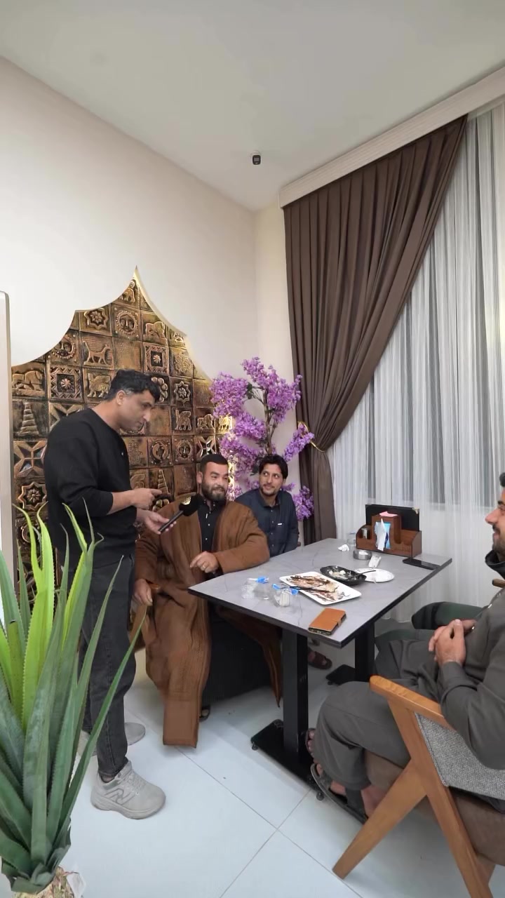 الان وحلقة جديدة  من برنامج ايام رمضان 
للموسم السابع على التوالي
كادر العمل:

كادر وكاله بلد الاخبارية 
——————————-
علي جعفر 
احمد عبدالله 
مصطفى كليل 
هذا البرنامج برعاية
زنود الست احفاد علي الحمداني 🌙


**إذا كنت صاحب هذا الإعلان وتريد حذفه لأي سبب، رجاءا أرسل رسالة إلى الدعم الفني**