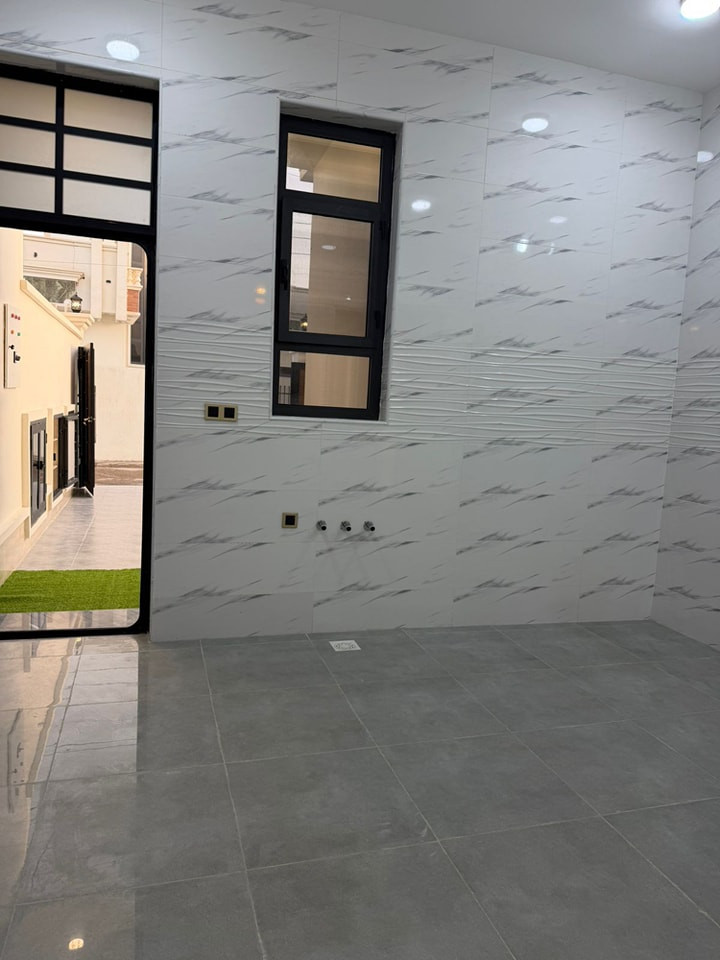 بيت للبيع طابقين بناء صفر 
المساحه 250متر 
السعر 190مليون قابل للتفاوض
جنس العقار طابو زراعي سند 25
بيت صفر مامسكون 
العنوان الرمادي قرب اثاث القند 
________________________

للمزيد من التفاصيل يمكنكم زيارة مكتبنا 

مكتب سنتر 40 للعقار 
   في  الرمادي  شارع 40  مقابل ماركت القيصر 

او الاتصال على الارقام التالية  

 ***********   فراس  
 ***********   أبو جود 
 ***********   أحمد 
 

نستقبل من حضراتكم كافة العروض العقارية 

رضاكم أهم أهدافنا
