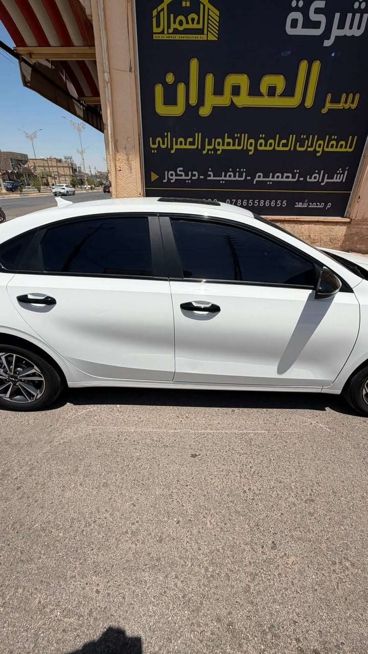 السلام عليكم
كي ٣ موديل ٢٠٢٤ فول مواصفات 
ماشيه٧٠
فتحه 
بصمه 
كشنات جلد
تحكم ستيرن
شاشه جبيره
مري شفط
أشاره مرايه 
السياره خير من الله كلش نضيفه بدون صبغ بدون حادث
مكاني كربلاء
***********
السعر :١٤٣ وبيها مجال
