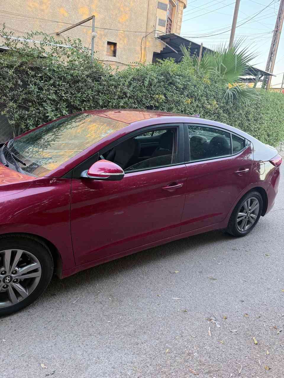 السلام عليكم عندي النترا 2018 وارد امريكي للبيع بيها بنيد مبدل بلادي نفس اللون وجاملغ مرشوش فقط باقي سياره بدون صبغ فقط قطعه وحده بدون دواخل وسياره كلش نضيفه وجديده محرك حجم ٢٠٠٠ دوش ما مفتوح بلادي كير at تبريد كلش حلو صدرها جديد وسياره ناعمه كلش وحجر البيئه موجود تايرات نضيفات مواصفاتها  شاشة كبيره كار بلي كاميرا دواره نقطه عمياء بلمرايات + اشاير بلمري تدفئه كشنات اماميه + تدفئه بلستيرن تحكم ستيرن جهتين  مانع تزحلق ويل كب بلادي عارضها ب 115 وبيها مجال مكاني بغداد البياع وهذا رقمي *********** واتس اب هم متوفر بغداد, العراق
