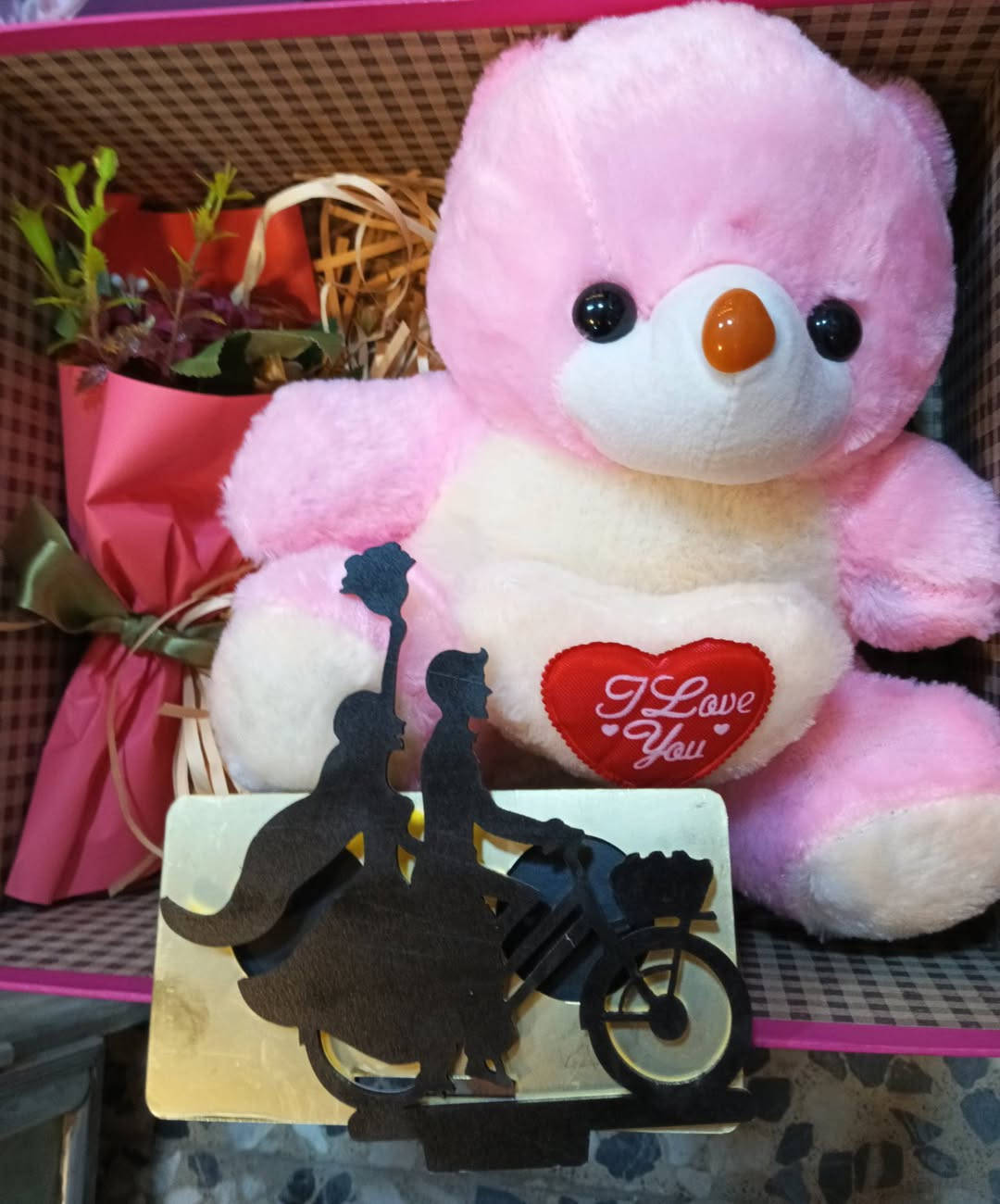 #ع بركاته الله. وصلت مجموعه من هدايا رأس السنه 

#وبأسعار مناسبة جداً 
العنوان الهاشميه شارع الأطباء مجاور صيدلية وارث يوجد توصيل # وتساب ***********
