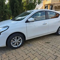 نیسان سەنی مۆدێل ٢٠٢٣  فول بێ بۆیاخ بێ شوخت ٥٥٠٠٠ کم ڕۆشتوە.  07761691...