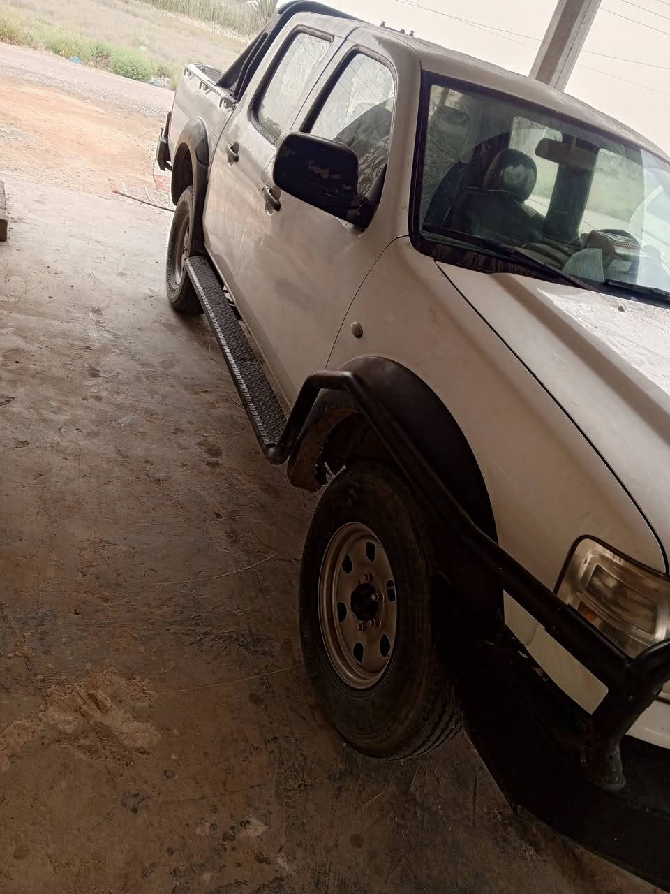 السلام عليكم اخوان اخوان عندي هاي البيكم فورت امريكي ساره جديده مقبوله كفاله عامه من مكينه من جيرمن اكسن شواصي من دوشمه من صدر امامي خلفي من تبريد تدفئه كامله مكمله من كهربائيات مزادها باسمي اللي يحب يتصل على رقمي موديل 2008 (***********) وهذا رقم تلفوني
