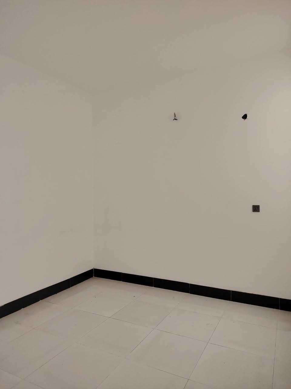 دار للايجار  حي الوفاء مساحه 50م. موقع جدا راقي.     غرفه وصاله ومطبخ.                  ***********
