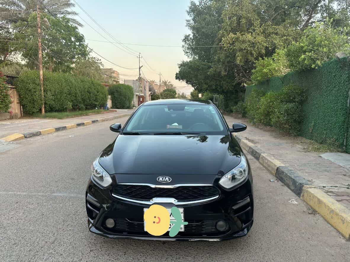 السلام عليكم كيا فورتي موديل 2019 رقم اربيل  تحويل مباشر هزه وفحص  جديد حادثها 3 قطع جاملغ وبابين جهه اليمين بدون دواخل بدون لغود بدون شواصي مواصفات شاشه تاب كبيره وكامره وتحكمات وحساس خلفي وتبريد بيانو ثلج بلادي صور مرفقه للحادث ومحرك 2000  دوش  بدون دواخل  بدون ايرباك مكانها بغداد الدورة *********** السعر 107 ومجال بسيط تخم تايرات ويل كب وبعد بيها مواصفات اكثر
