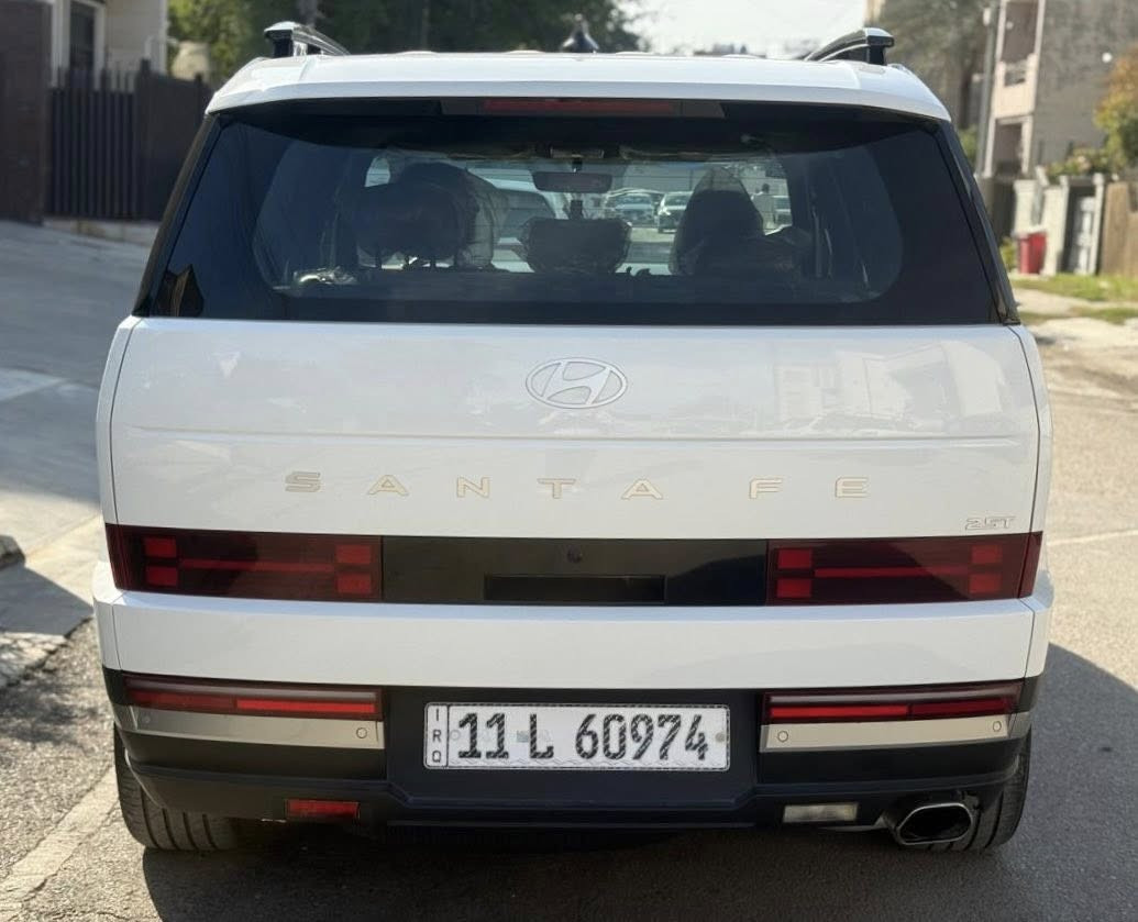 السلام عليكم
هونداي سنتافي 2024 خليجي وكالة 
الشكل الجديد محرك 2500 تيربو 
فوول مواصفات عدا البانوراما
ماشية 22 الف فقط
7 راكب
بصمة تشغيل و ابواب
شاشة كبيرة متصله
مقاعد كهرباء
صندوق كهرباء
شاحن موبايل 
مودات قيادة
حساس امامي خلفي
( السيارة مكفولة من الصبغ و البارد بس بيها شخط بالباب و موضح بالصور ) 

السعر 24,300 $ 
رقم بغداد / بأسمي
مكانها بغداد / شارع فلسطين
***********
