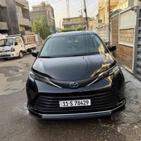 تيوتا سينا هايبرد Le موديل 2023 السياره بسمي تحويل مباشر حادث بنيد  وج...