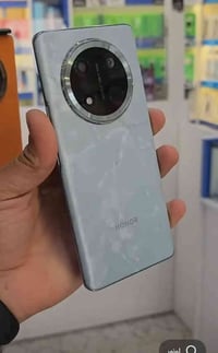 موبايل للبيع ورقمي 07841631064