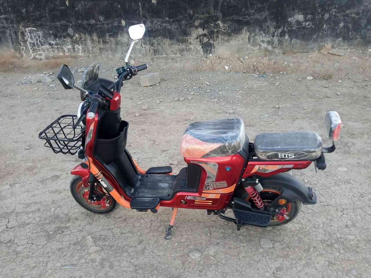 دراجه HIS صارله سبوعين عندي والكل يعرف سعر الجديد بيش 5 بطاريات دبل 38 امبير فدشي رهيب ومعروف بلجوده مالته الدراجه زيرو زيرو زيرو مكفوله من الشخط ومن كلشي برغي مملعوب بيه سويج عدد 2 بصمه عدد 2 دراجه جديده رايده 450 الف للتواصل رقمي *********** متوفر واتس اب
