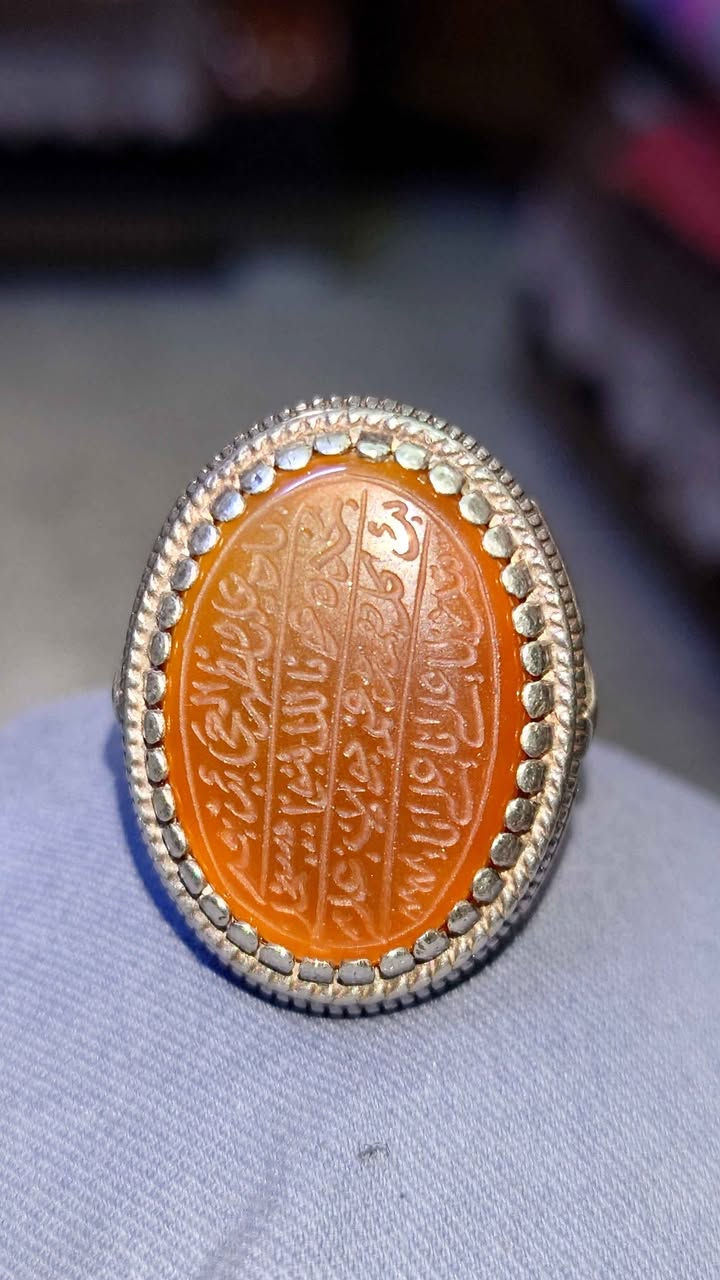 عقيق خط يدوي السعر 50الف العنوان بغداد زعفرانية فضه 925الهاتف *********** بغداد, العراق
