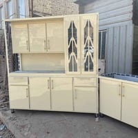 كاونتر ٢م • سنك ١٫٥م • مرمر","شغل حسب الطلب","جسور داعمة