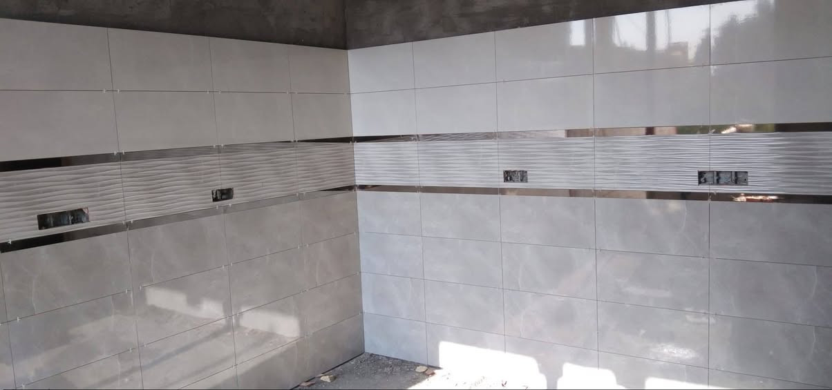 خلفه سيراميك متفرغ حاليا
الجداري
سعر المتر ال60*30 ب7
ال90*30 ب8
ال 120*60 ب11
الارضيه 60*60 ب8
ول 80*80  ول 120 ب11
الدرج ع 20 بورسلين و مرمر
مكاني بصره ابوالخصيب عويسيان
‏‪***********‬‏
