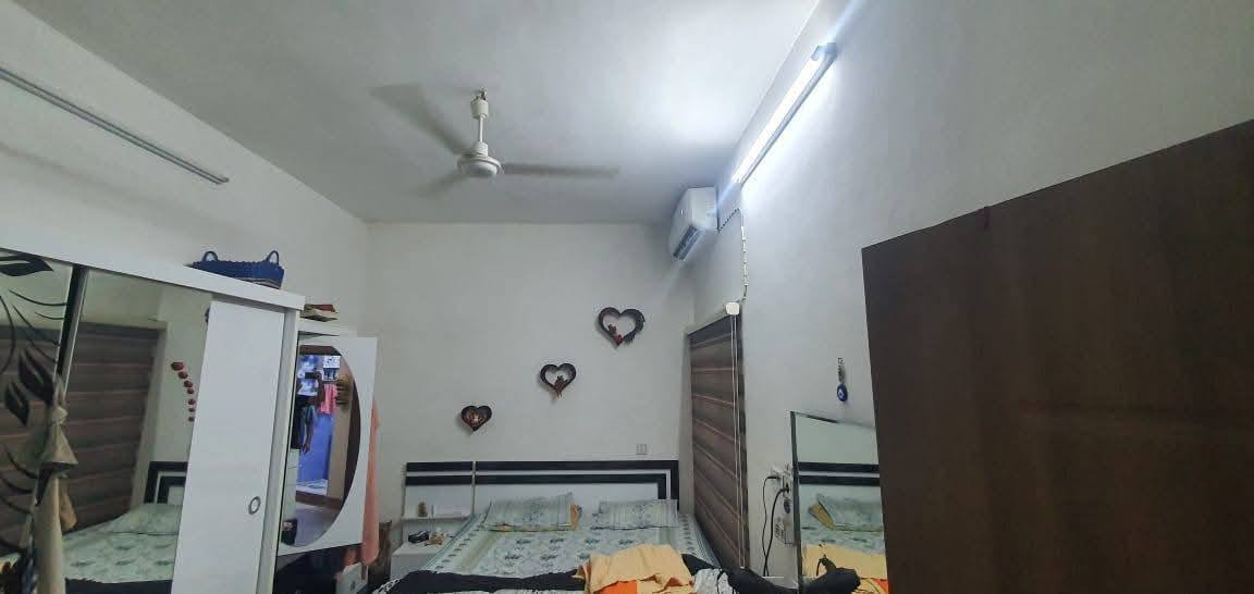 دار للبيع طابو ملك صرف مساحة 100متر 3طوابق موقع حي واسطي خلف مول حجي زياد//4غرف نوم واستقبال هول مطبخ وصحيات كراج البيت فول سيراميك سعر 175مليون وبي مجال 

للاتصال والاستفسار مراجعة مكتب الهيبه 
***********
