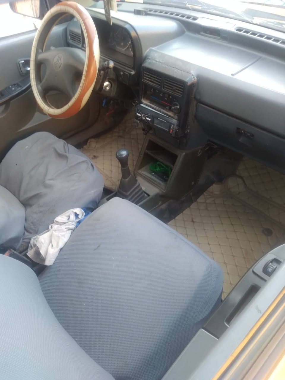 سايبه للبيع موديل ١١جاهزه رقم بغداد سنويه كارتونيه السعر ١٣وبيها مجال العنوان بغداد هاتف ***********
