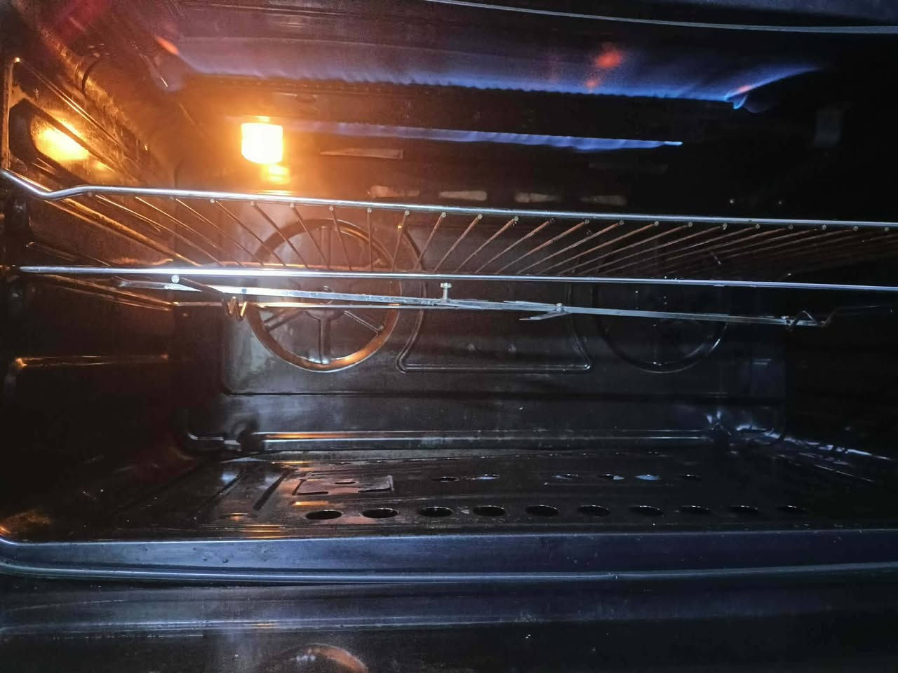 طباخ تركي نضام ممات فرن خطين أخو الجديد شغال كامل مقادح وكلوب ب 115 بيه مجال بسيط
عنوان موصل
حي القدس
التواصل على الخاص


**إذا كنت صاحب هذا الإعلان وتريد حذفه لأي سبب، رجاءا أرسل رسالة إلى الدعم الفني**