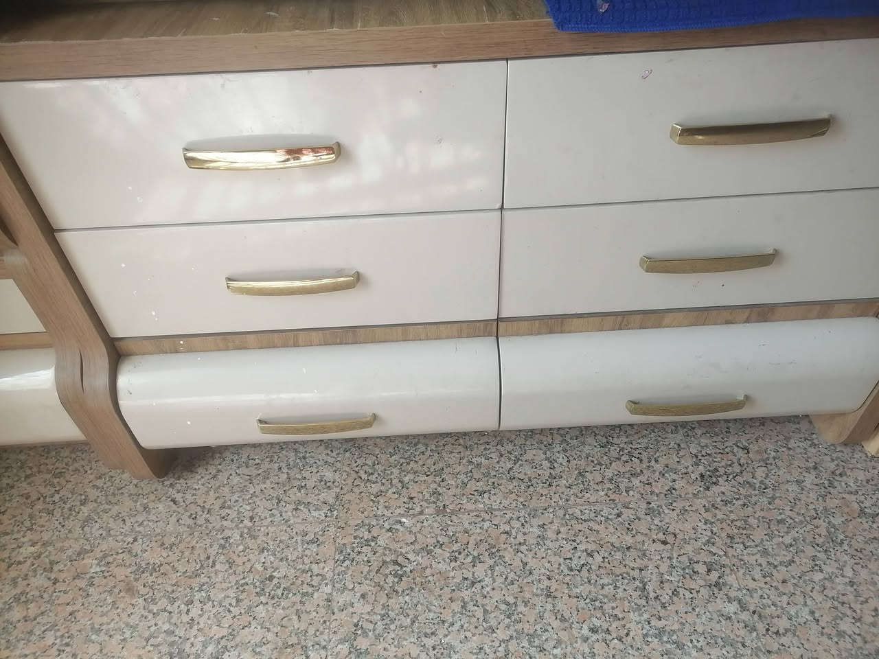 غرفة نوم للبيع


**إذا كنت صاحب هذا الإعلان وتريد حذفه لأي سبب، رجاءا أرسل رسالة إلى الدعم الفني**