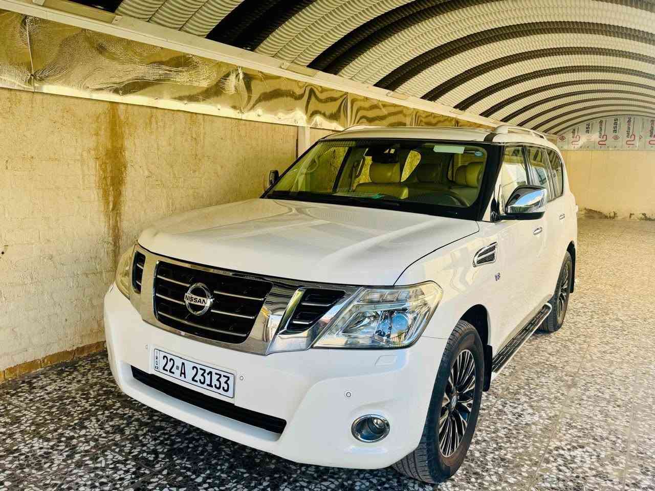 السلام عليكم نيسان باترول خليجي 2015
السونار موجود 
السعر 2900$
***********
