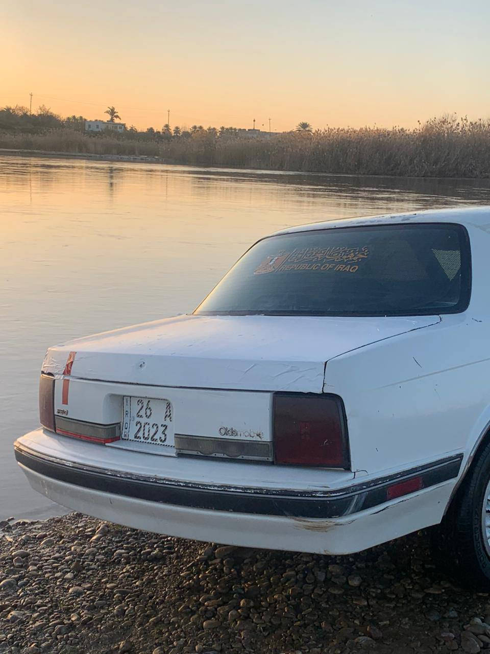 السلام عليكم
سياره اولدز موديل 90 رقم انگليزي مميز سنويه وهزه جديده المكان سامراء 
السعر 40 وبيها مجال
***********
