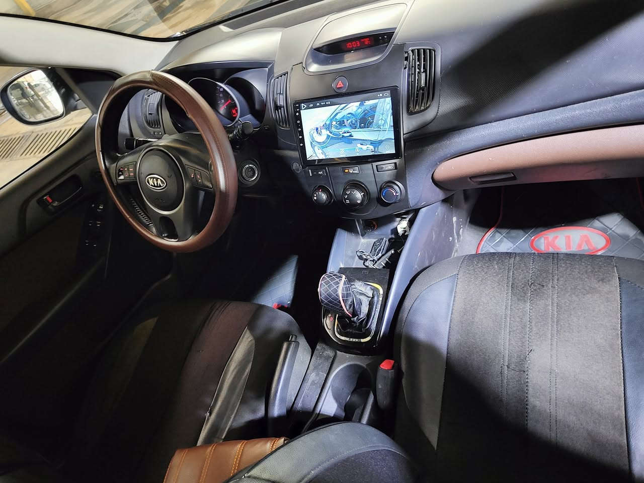 للبيع كياسيراتو 2011 سعر(97) وبيها مجال .. التفاصيل👇🏽
رقم اربيل دولي مع كوبون بانزين 

شرط التحويل . محرك 16دوش شرط 

وكير  توماتيك 6نمر  + عادي شرط

مواصفات. تبريد +تدفئة +شاشة اندروايد

بصمة تشغيل عن بعد .قفل مركزي

 تحكمات ستيرن سيارة جاهزة ماتصرف عليها

الضرر؛باب وجاملغ خلف السايق وشبر بالحاظن مالصندوك . شراي اتصل عالارقام (***********)
(***********) عنوان الموصل حي الاخاء
