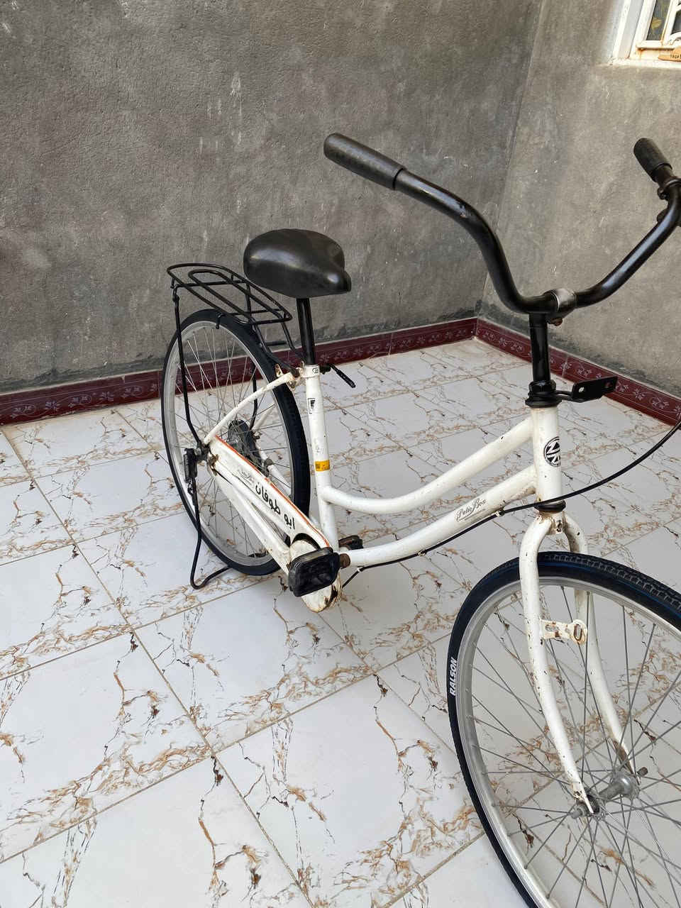 باسكل للبيع سعره  ٤٥ وبي مجال  العنوان ناصريه مركز 
الاتصال عالرقم  ***********
