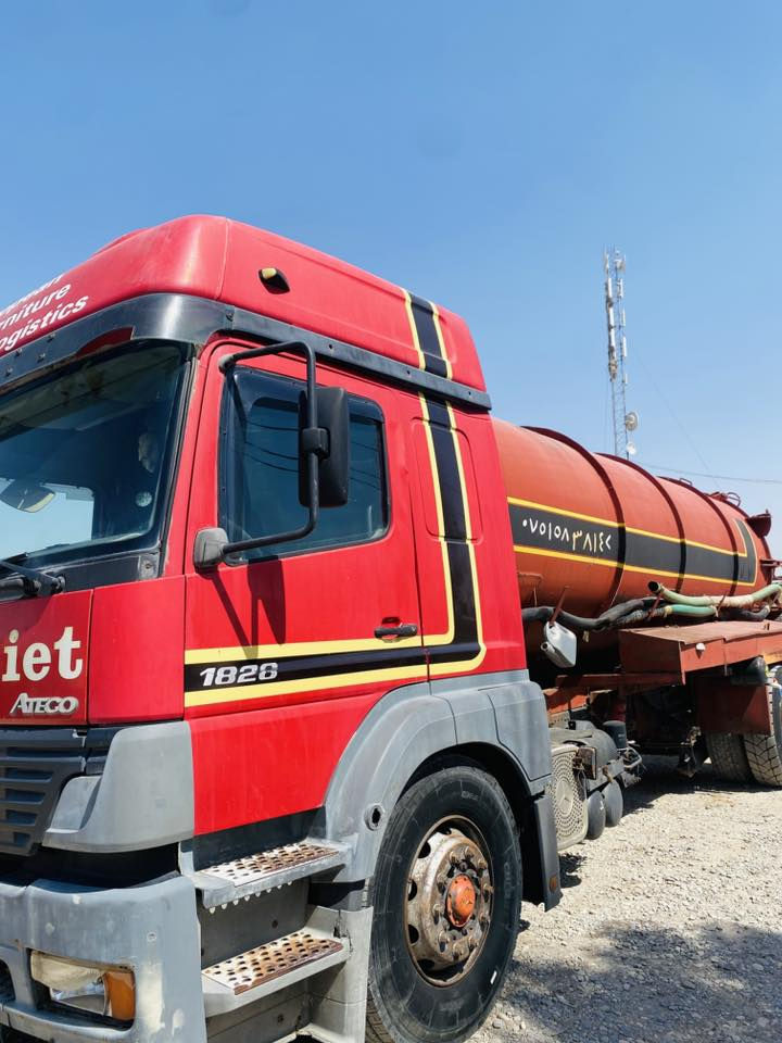 سلام عليكم 

تنكر لسحب مياه تقيله للبيع
موجود في زاخو محافظة دهوك

سعر 180$ و مجال 

رقم ***********
