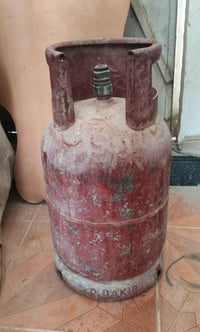 قنينة غاز • بدل • ياخذ فرق