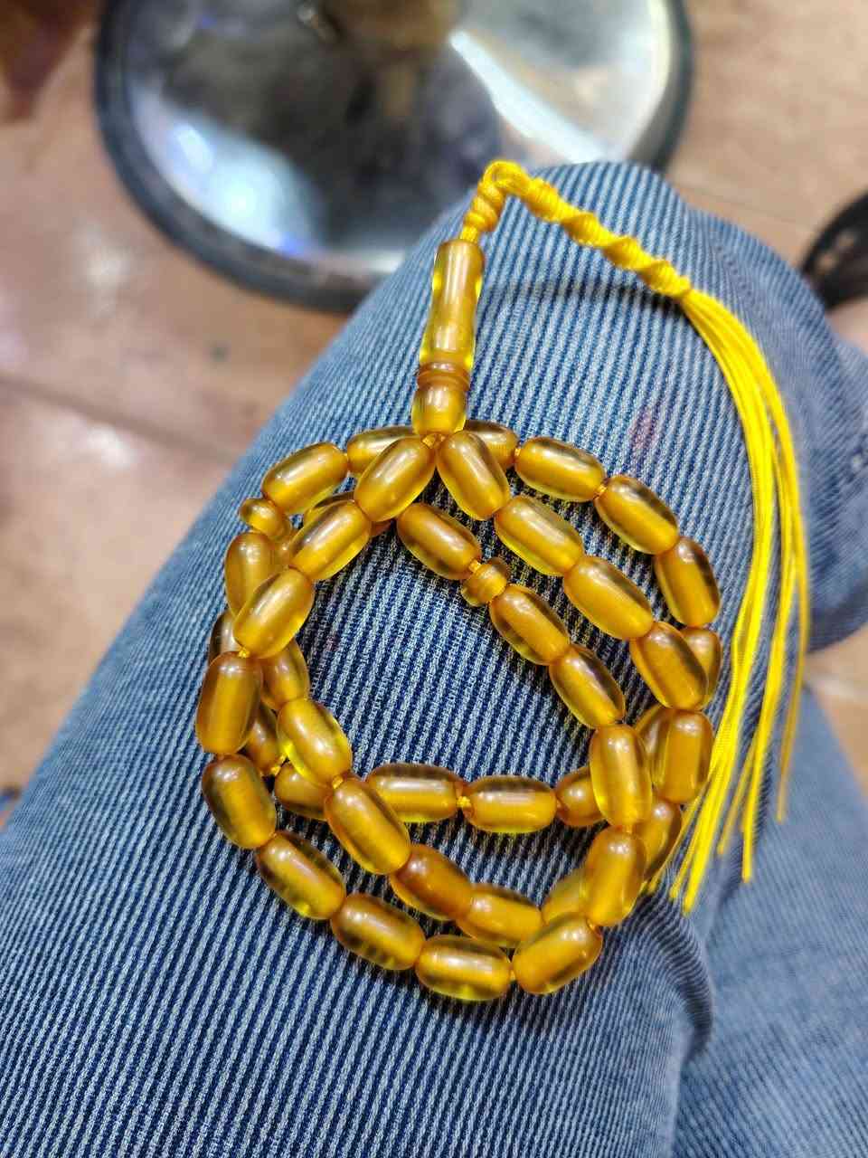 سلام عليكم
سبحه سندلوس المانيه جراخه بيت عنوز 
سبحه قديمه مشروط 
العدد الحبات 43حبايه سبحه نضيفه شرط العطاب 
البيع فقط 
مكان الشطره تفاصيل خاص  ***********
