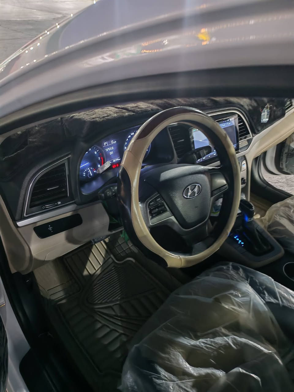 سلام عليكم النتره سوبر 2018 البيع سعر 155 بيه مجال ***********
