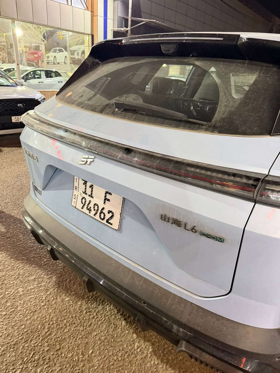 سلام عليكم جيتور L6 ماشيه 11 الف مكينه 1.5 تيربو لون مميز رقم بغداد باسمي مواصفات ال L6 معروفه بانوراما. كامرات 540 
كشنات كهرباء شاحن وايرلس كير تعليك حساس امطار جنطه كهرباء جلد رادرات كفاله عامه من كلشي مكانها حله وكالة هارلم ضمانها كامل  سعرها 27و800 للاستفسار:- ***********
