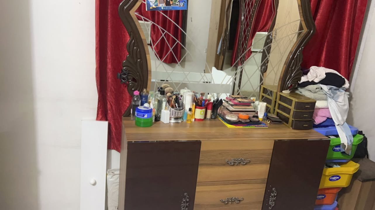 مرحبا غرفة تركيه للبيع 350 الف متكونه من 7 قطع
والدوشك 50 الف مال نفرين


**إذا كنت صاحب هذا الإعلان وتريد حذفه لأي سبب، رجاءا أرسل رسالة إلى الدعم الفني**