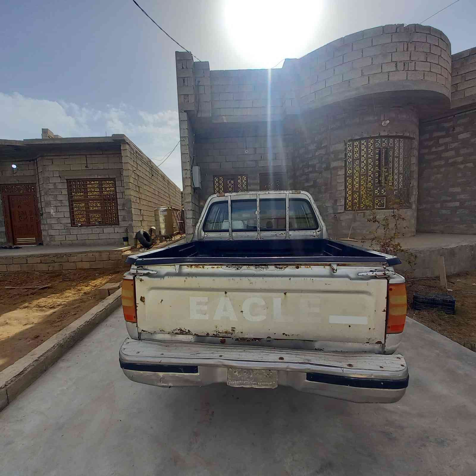 السلام عليكم أدميرال ٢٠٠٧ صدر جديد محرك خير من الله والكشر شوف العين السياره منفيس السعر ٢٢ وبيها مجال للاستفسار اتصل ع الرقم ***********
