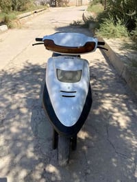 دراجه فراشه للبيع السعر 275الف وبيه مجال العنوان تقاطع سبعة نيسان 0784...