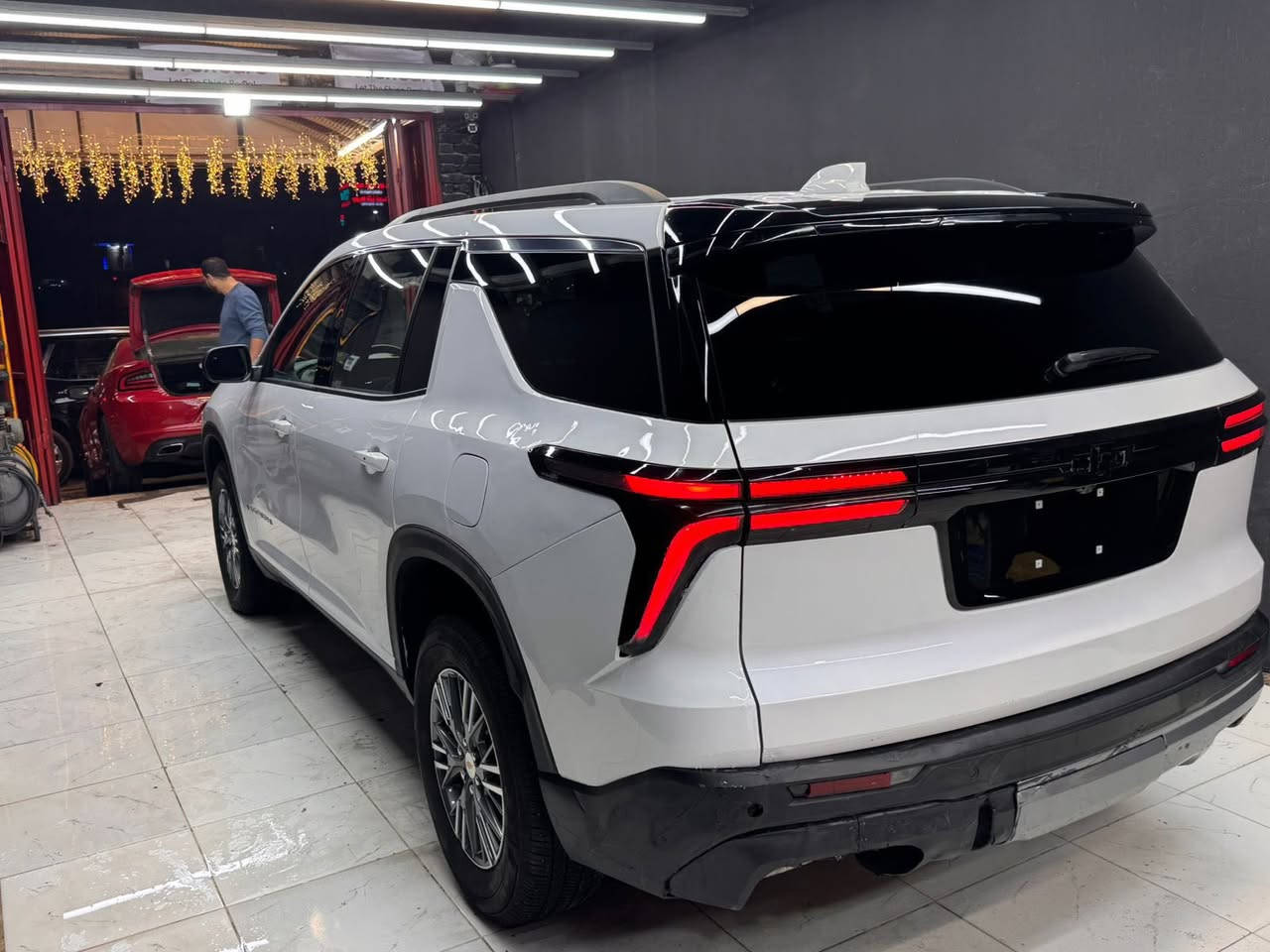 شوفرليت ترافرس LT 2025
حادثها موضح بالصوره 
ماشيه 17 الف 
ايرباك ستيرن ودشبول 
مواصفات 
محرك ..2.5 لترتوربو
7راكب 
مواصفات معروفة ..
كشنات منفصل 
نظام تثبيت السرعة
أبل كار بلاي
كاميرا 
مراقبة النقطة العمياء
بلوتوث
مقاعد مُدفأة
الدخول بدون مفتاح
باب خلفي كهربائي
مقاعد كهربائية
التشغيل عن بعد
نظام الصوت Bose
وهواي مواصفات 
مرقم شهداء ميسان 
السعر 283 وبيها مجال 
الهاتف ***********
***********
