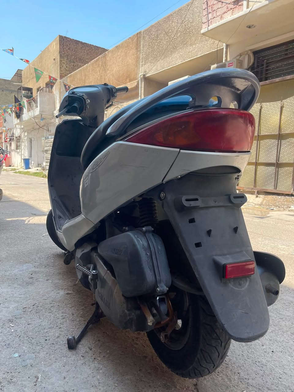 سلام عليكم درجه بريز نضيفه اي نقص مابيه شي جيب فيتره وفحص كهربيات كله شغال كفرت اصليه كبريتر اصلي العنوان شارع حيفا قرب مستشفى الكرامة السعر 700الرقم ***********
