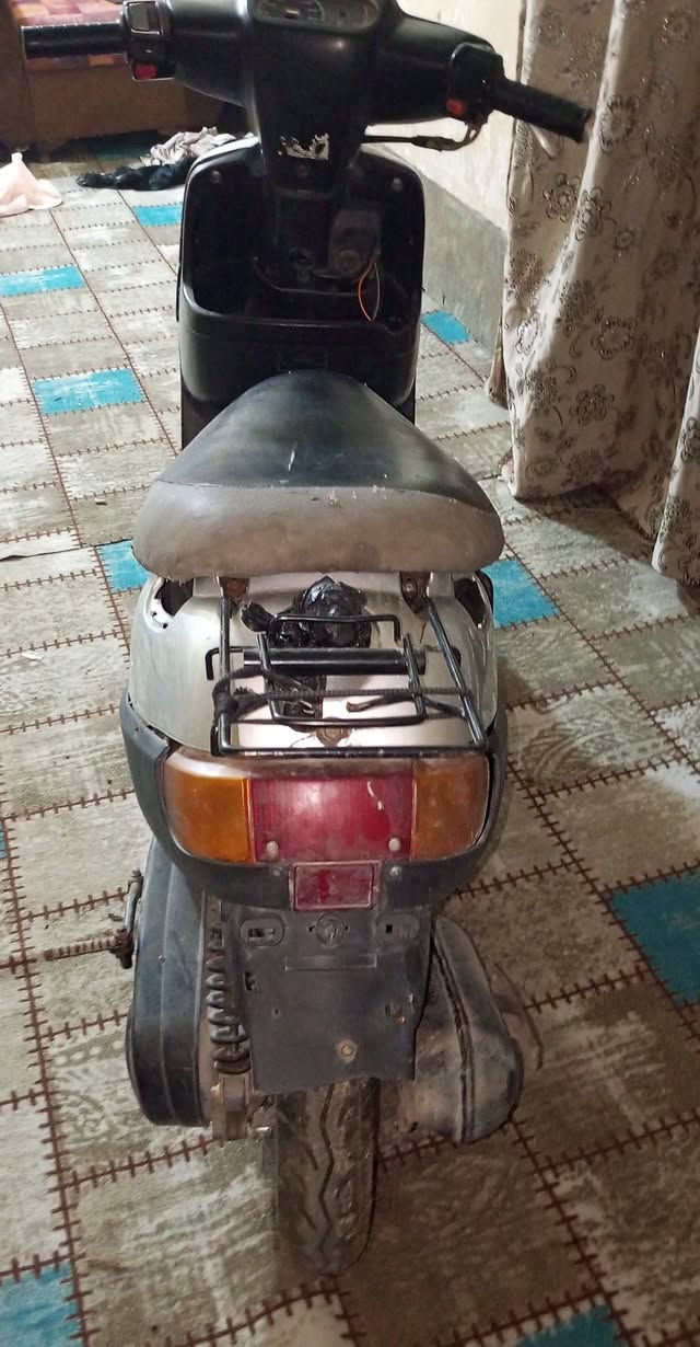 السلام عليكم ورحمه الله وبركاته دراجه للبيع مكاني طويريج سيطره الحي الصناعي. ابيع  كوم  حديد. يحناجلها تجفيت.  قيم وأخذها  موبايل ***********
