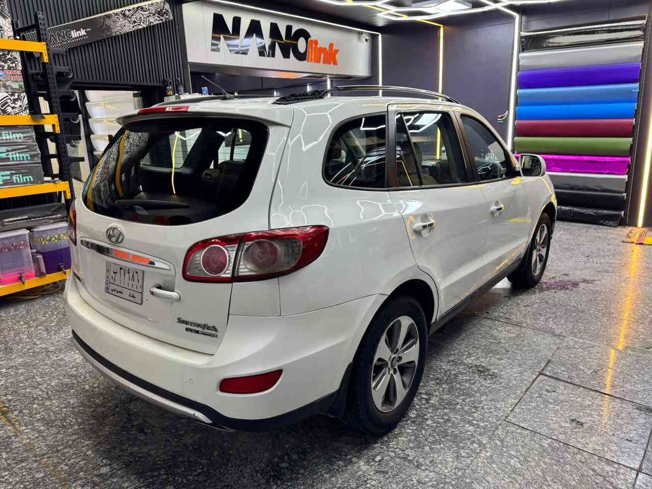 سلام عليكم 
سنتافي 2012 خليجي فول موصفات 
كير محرك مكفول محرك 6v سلندر  7 راكب 3 قطع تبريد بصمه فتحه كشن جلد كهرباء تخم تاير تبريد ثلج صدرها جديد سياره جاهزه من كلشي ضررها بيها صفحه سايق مصبوغه
 بس بنيد وقبق جنطه ما مصبوغ السعر 117 بيها مجال للشراي 
الاستفسار *********** مكاني بغداد السيديه
