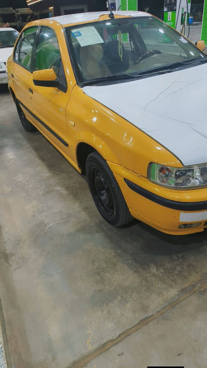 السلام عليكم
سمند 2011.مكينه كير مكفولات 
تخم تاير صدر خلفي جديد 
كهربائيات كلها شغاله
لايت زنون 
رقم واسط سنوية ل2028
مكاني كوت 
للاستفسار ***********
