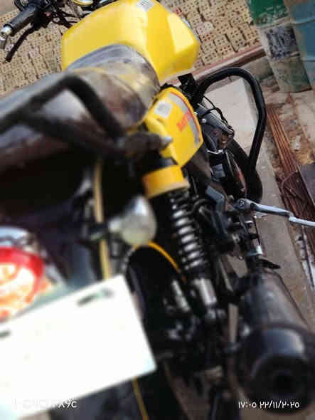 سلام عليكم  دراجه دايوان لاتي مديل 2023
مرقمه رقم واسط محرك 200 عليه لايت زنون اصلي  الدراجه بس سيبايه ملحومه ويرادله دوسات رجل والباقي كله مكفول السعر 2500 وبيه مجال للشراي للتواصل *********** مكاني بغداد حي النصر
