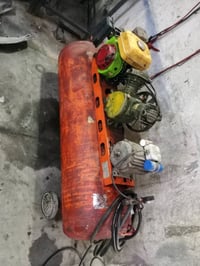 كمبريسر 200L شغال بانزين وكهرباء هسة جبتلة ماطور مستخدم بعدني مشادة شو...