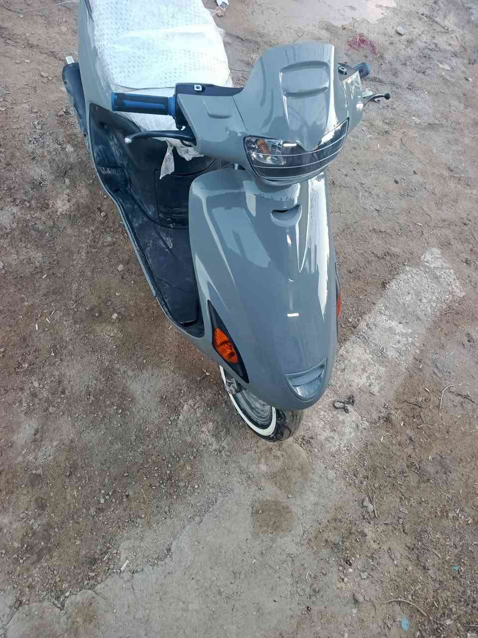 سلام عليكم دراجه فراشه البيع  مستعجل  بل بيعه لمكان نجف حريه..***********
