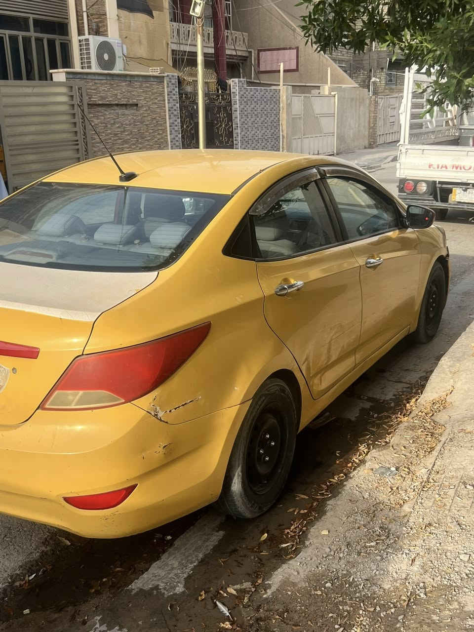 سلام عليكم اكسنت موديل 2015امريكي حادث جاملغ وبنيد بدون دواخل مصفره هيئة وغرامات محرك بي بدايه تبخير كير مكفول وصدرهة تعبان تبريد شغال رقم بغداد سنويه ساقطة سعرهة 67وبيهة مجال مكان بغداد استفسار ***********

