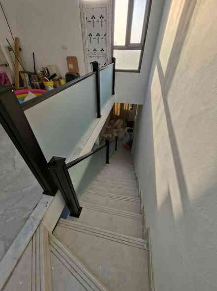 يسعد مسائكم متابعينا وزبائنا الكرام ⚘⚘⚘
نقدم لكم محجر زجاج مقسى سكيورتي مع المنيوم   
للاستفسار مراسله الصفحه 
او الاتصال ع رقم 
  ***********
