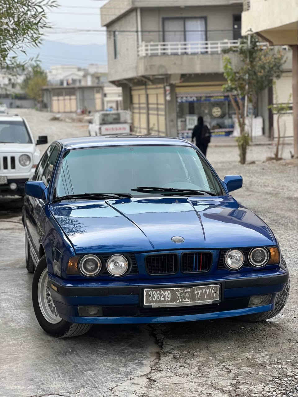 BMW 520 گێر حادی چام کارابا ویل حەسیر لایت ئەلقە مۆدێل ٩٠ 
ناو جلد زۆر خاوێنە مالی دۆستە تازە کورەیە  یەک توز جەمپی سەکنی هەیە بە حەیب ناراوە باقی موشتەرنی سەرم مەهێشێنە بشدار, السليمانية


**إذا كنت صاحب هذا الإعلان وتريد حذفه لأي سبب، رجاءا أرسل رسالة إلى الدعم الفني**