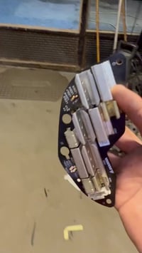 دورنكو ثانية بعطلها المصنعي الي يوجهه اغلبكم  نحلت المشكله تابعو الفدي...