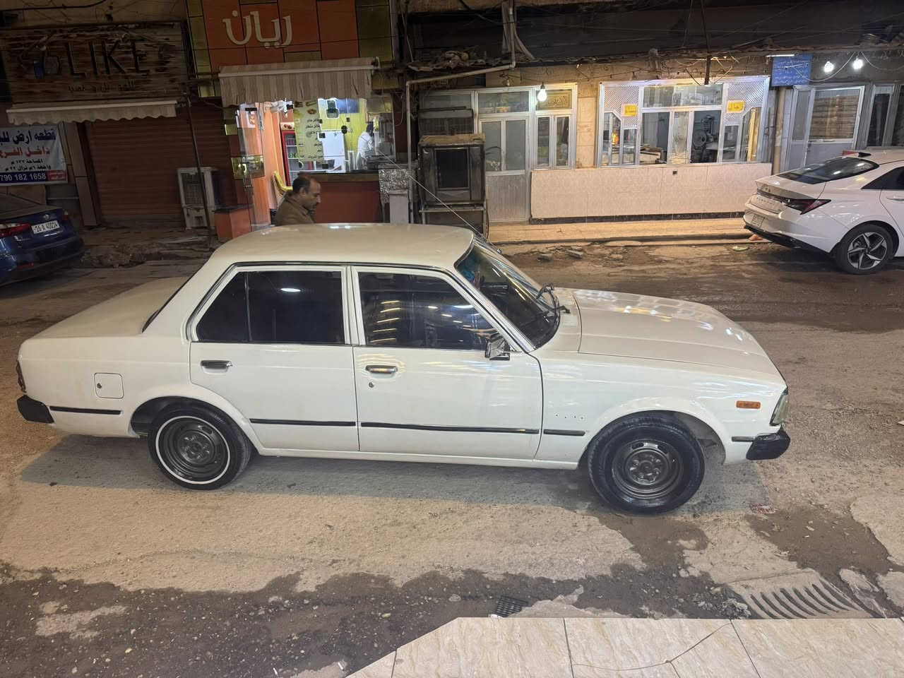 السلام عليكم كورونا ١٩٧٩ ابيض بغداد الرقم الدولي الجديد سنوية لل ٢٠٢٩ بأسمي داخل ماروني متعوب عليهة كير ومحرك جديد صدر جديد كهربائيات معمرة جديد ماكنيت مو بلاتين تجي وتشوف ابعينك مكاني بغداد حي النصر قرب معمل الثرمستون السعر ٤٥ ورقة وبيهة مجال ***********
