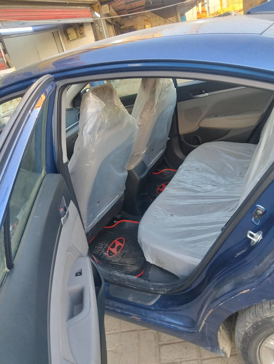 سلام عليكم النتره 20 البيع رقم بغداد بسمي ساره عنؤان بغداد السعر 125رقم مبايل ***********
